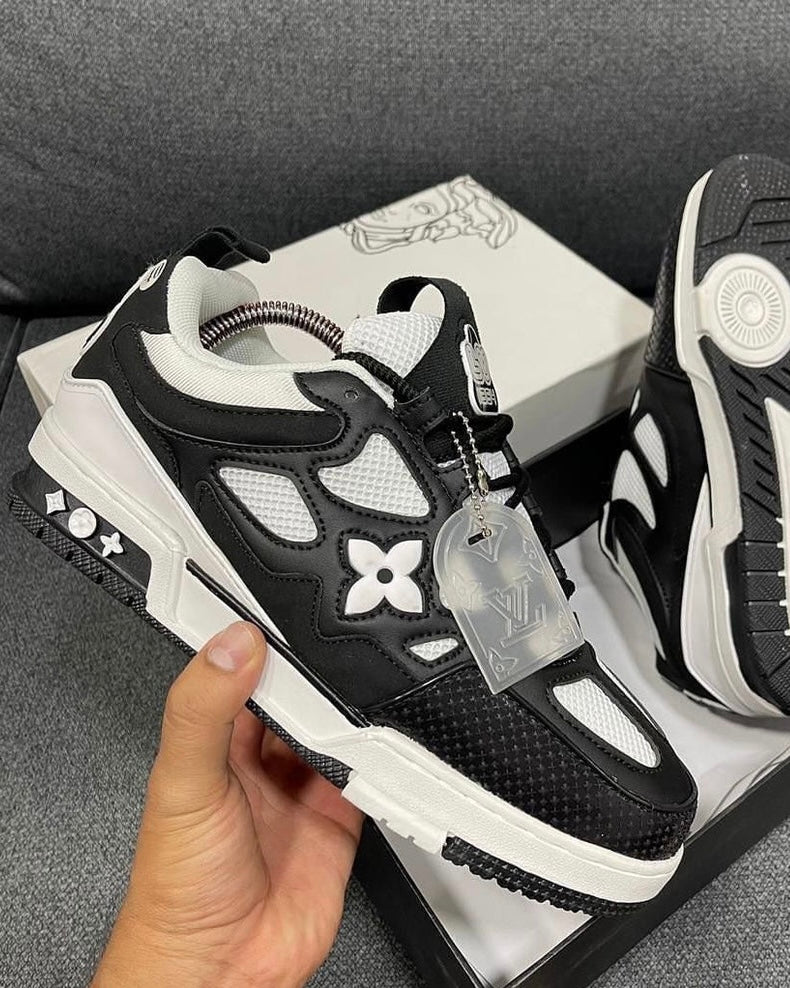 Louis Vuitton Black And White