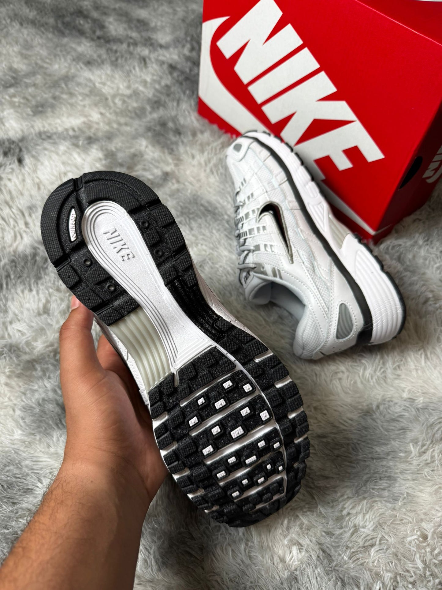 Nike P6000 White/Black