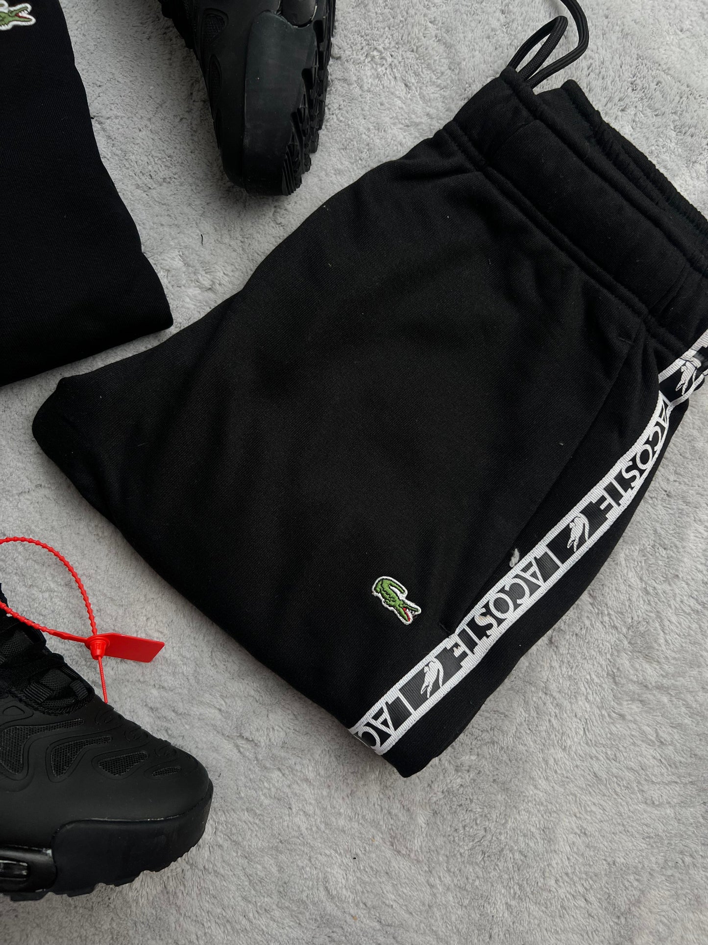 Chandal Lacoste Negro 2025