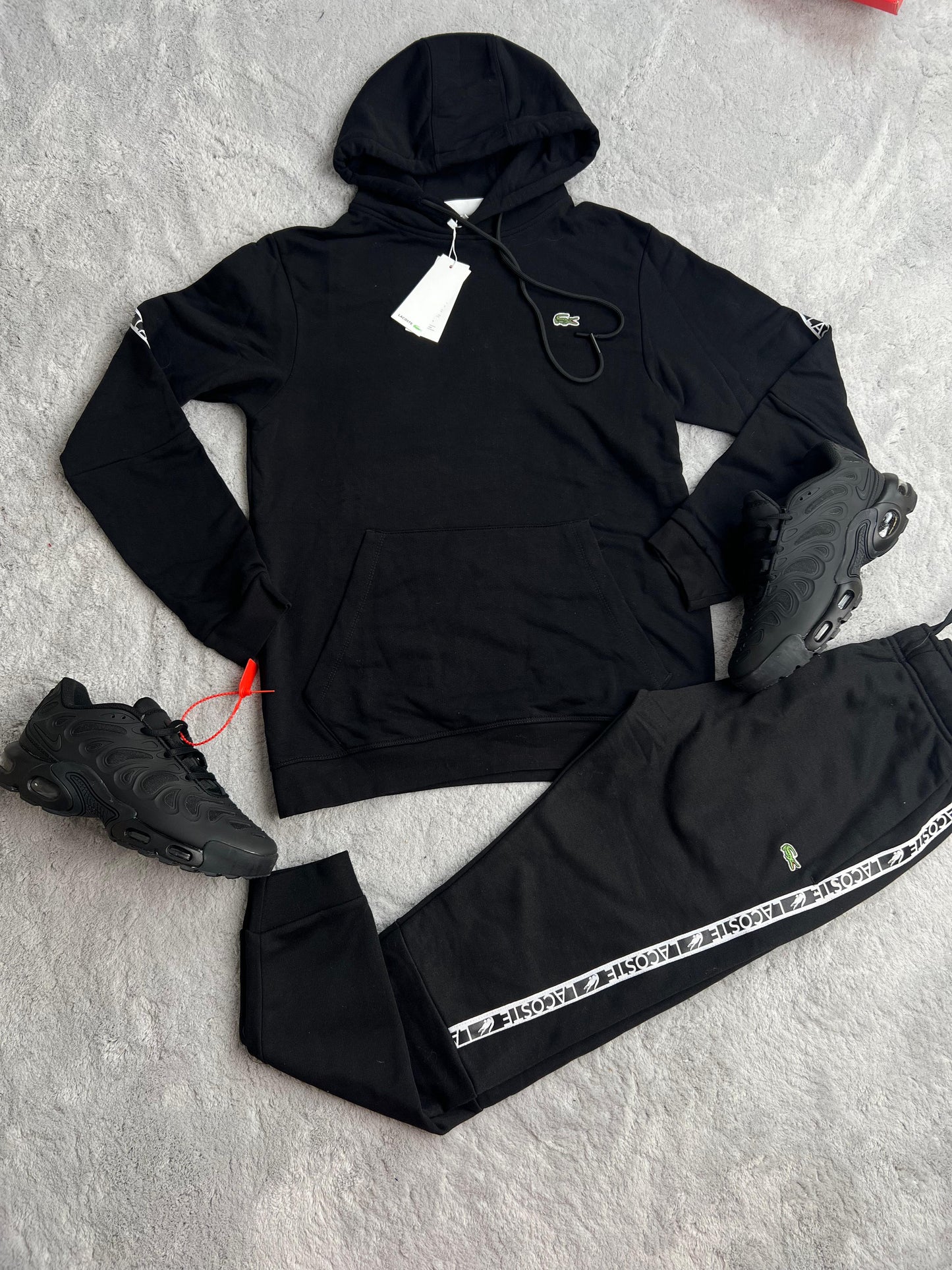 Chandal Lacoste Negro 2025