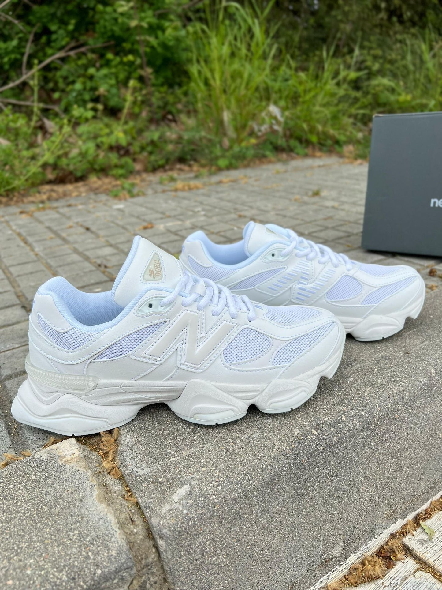 New Balance 9060 All White