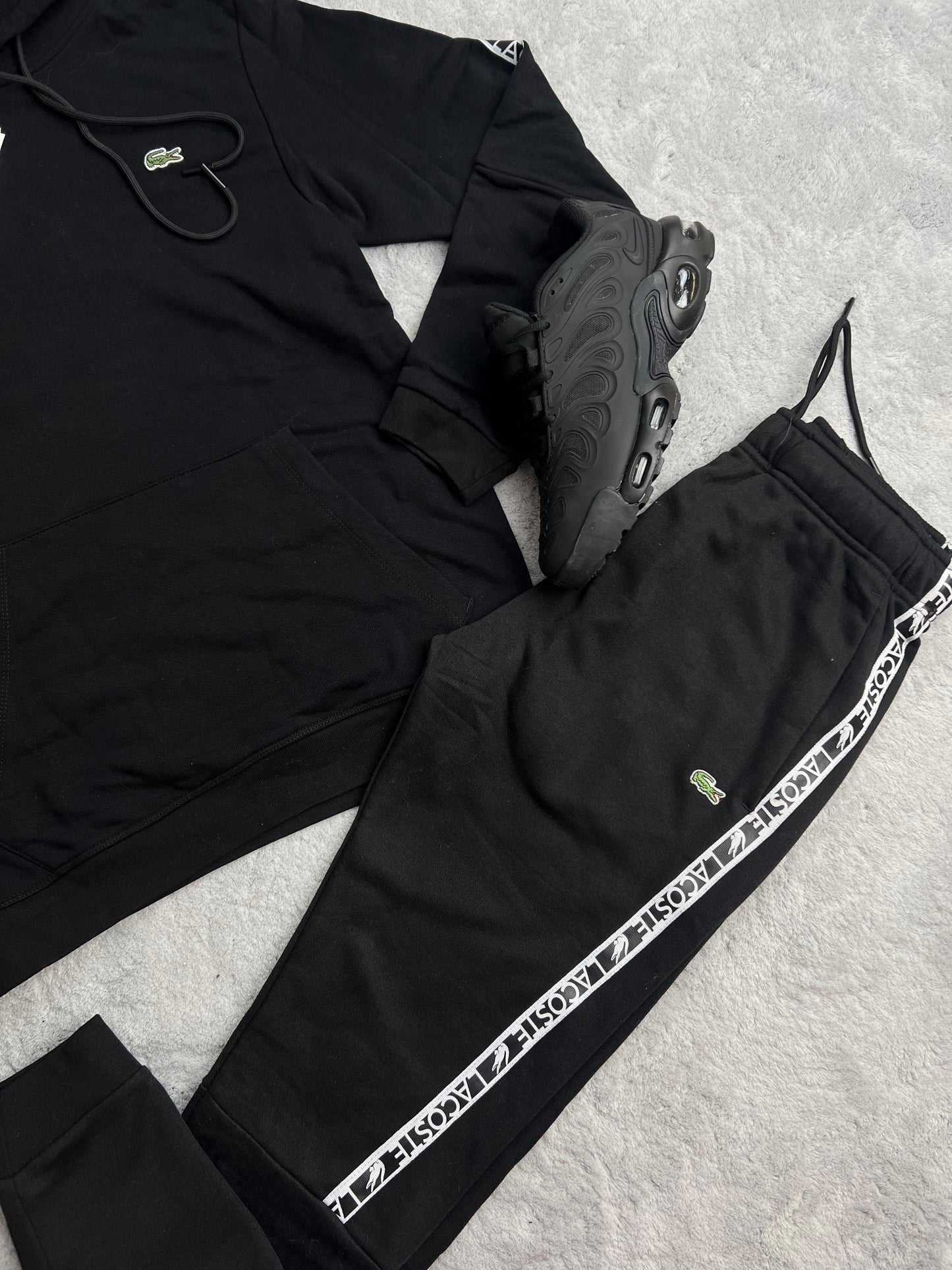 Chandal Lacoste Negro 2025