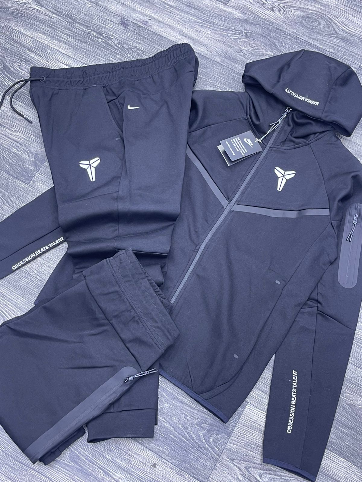 Nike Tech Fleece 2026 Negro