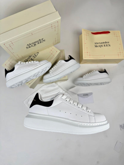 Alexander McQueen Blancas